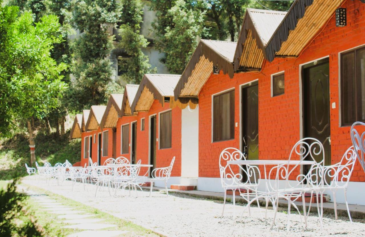 Windsor Cottages Lansdowne Bagian luar foto