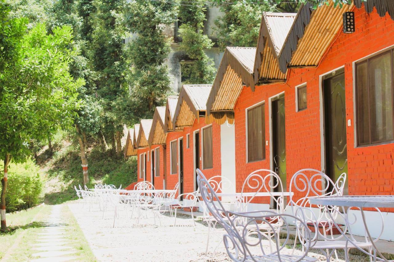 Windsor Cottages Lansdowne Bagian luar foto